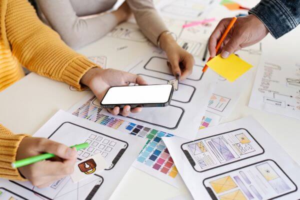 Where Creativity Meets Efficiency: Best Apps for Freelance Designers